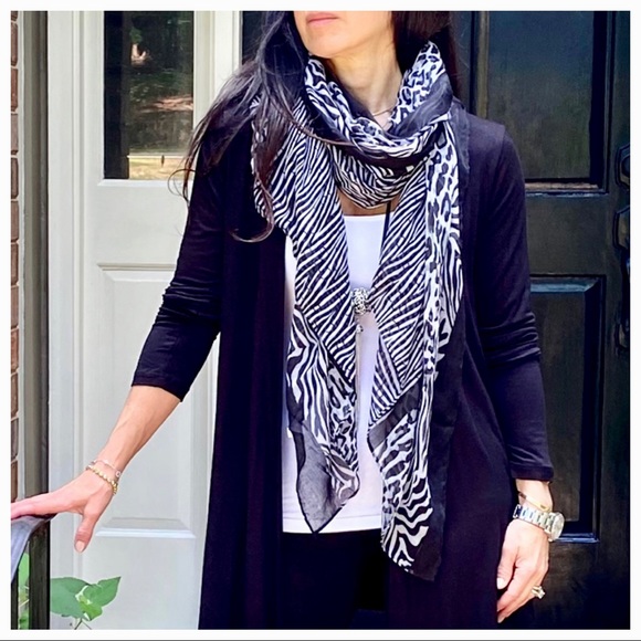 FABULOUS ZEBRA PRINT SCARF/SHAWL - Picture 2 of 9